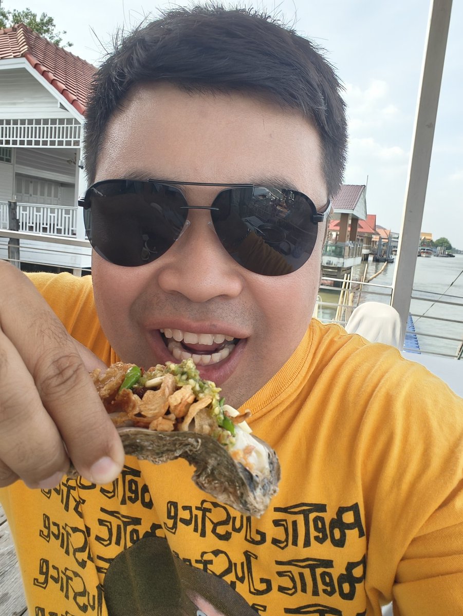 FinStorysexy's tweet photo. หอยใหญ่มากเต็มปากเต็มคำ..อร่อยเหาะ
#ริมน้ำเจ้าพระยา #ปทุมธานี https://t.co/B2VqzyDxEj