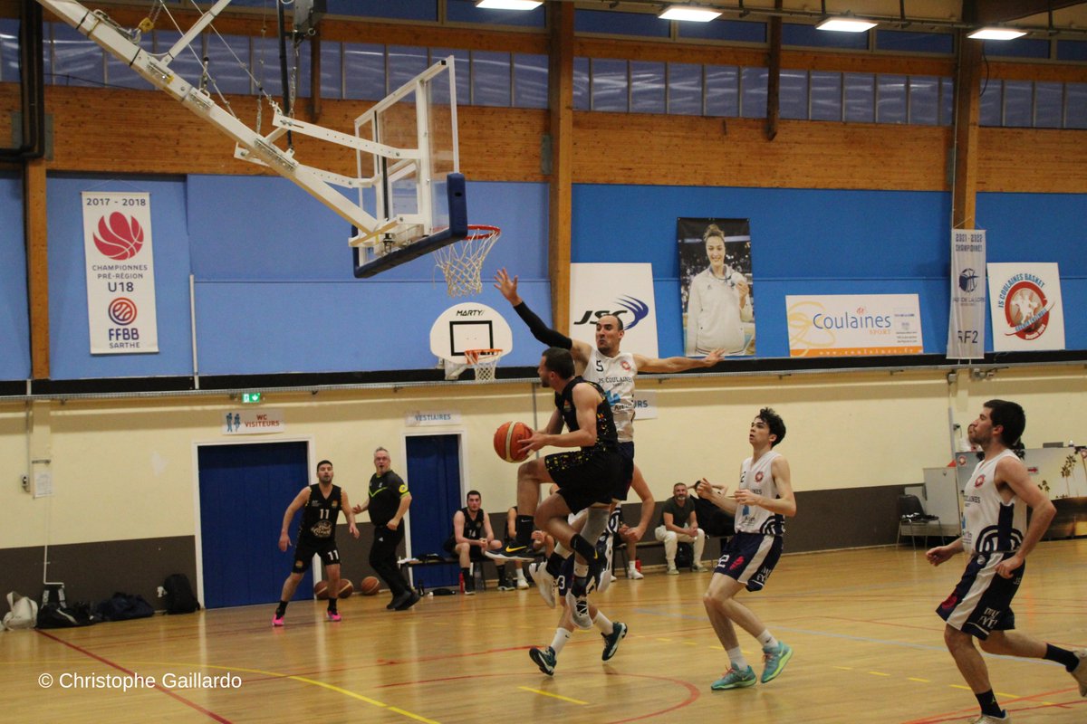 Championnat Régionale Masculine Seniors - Division 2 - Poule A entre <a href="/coulainesbasket/">JSCOULAINES BASKET</a> et Montaigu Vendée Basket Club 2