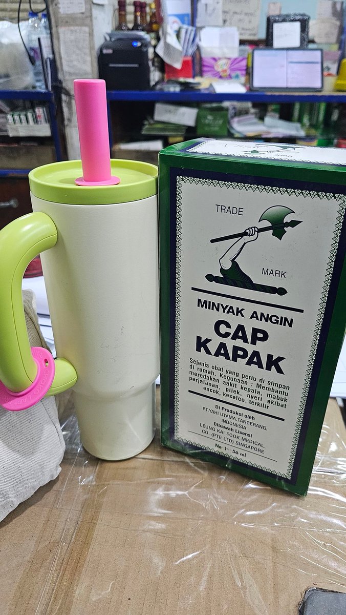 Sudah saatnya ngestok minyak angin size besar.
Siap menjalani kehidupan setelah liburan 💪