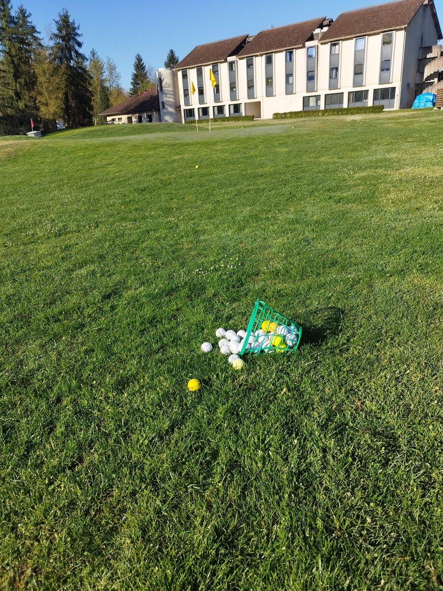 Franc_Tireur_fr's tweet image. Golf ⛳ 
#chipping #pitching #putting