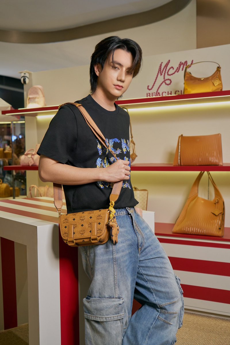 forthpcsp's tweet photo. Discover the MCM Beach Club Pop-up Store at CentralWorld, Beacon Zone, First Floor. 🌊🏝️

@mcmthailand 

 #MCMBeachClub #MCMThailand https://t.co/ibmPr46r4l