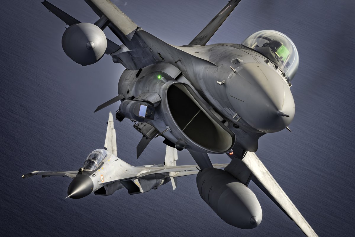 NATO_AIRCOM's tweet image. 🇬🇷Air Force Hosts International Live-Fly Exercise INIOCHOS at Andravida Air Base, with participation from multiple #NATO Allied nations 🇫🇷🇮🇹🇲🇪🇵🇱🇸🇮🇪🇸🇺🇸

Featuring a diverse range of advanced combat scenarios fostering collaboration &amp;amp; airpower

Read more: ac.nato.int/archive/2025-2…