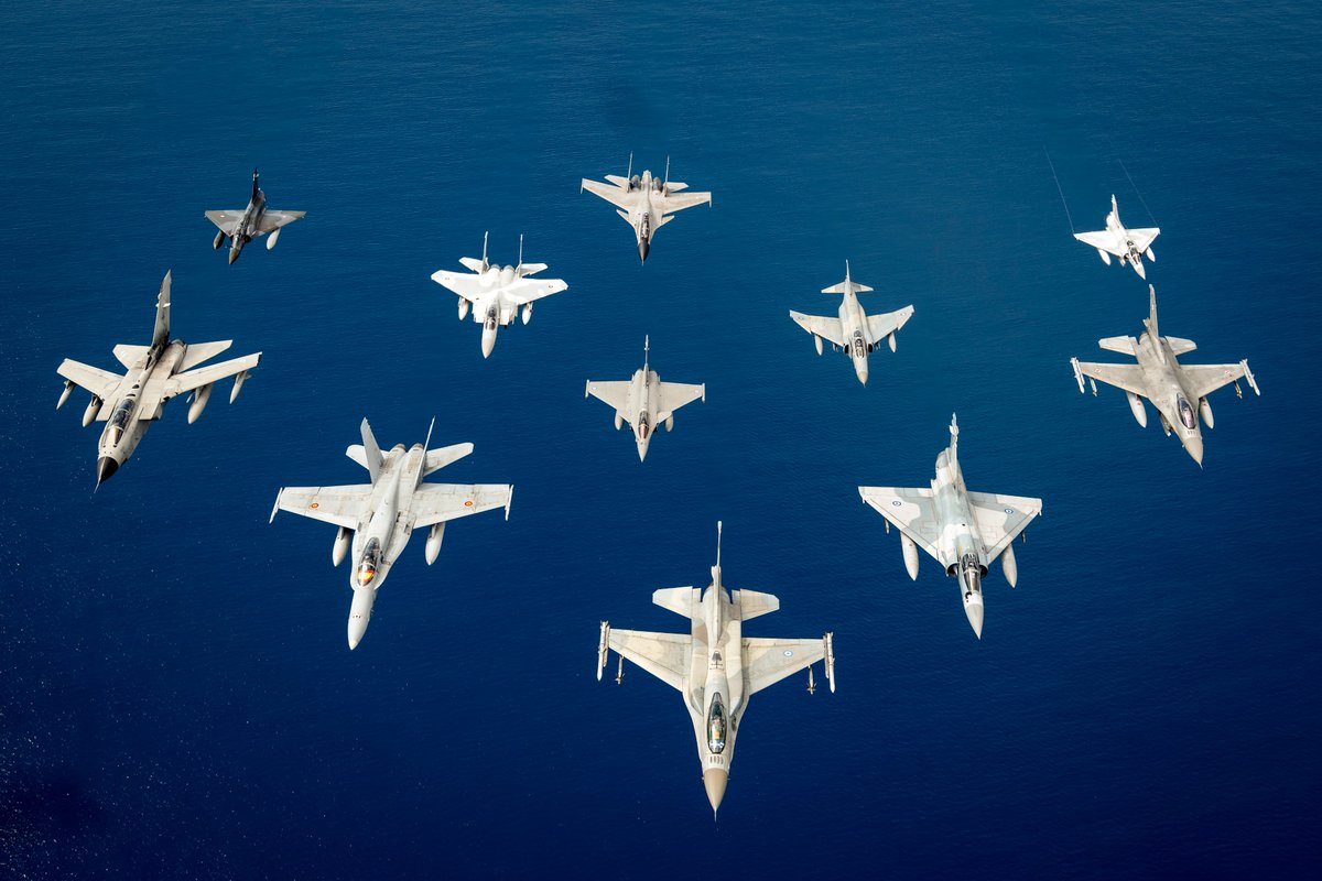 NATO_AIRCOM's tweet image. 🇬🇷Air Force Hosts International Live-Fly Exercise INIOCHOS at Andravida Air Base, with participation from multiple #NATO Allied nations 🇫🇷🇮🇹🇲🇪🇵🇱🇸🇮🇪🇸🇺🇸

Featuring a diverse range of advanced combat scenarios fostering collaboration &amp;amp; airpower

Read more: ac.nato.int/archive/2025-2…