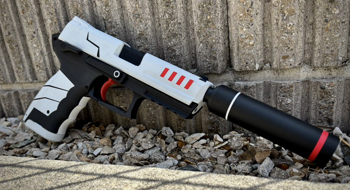 鬼方カヨコの固有武器「デモンズロア」風HK45を製作しました。 元ネタ