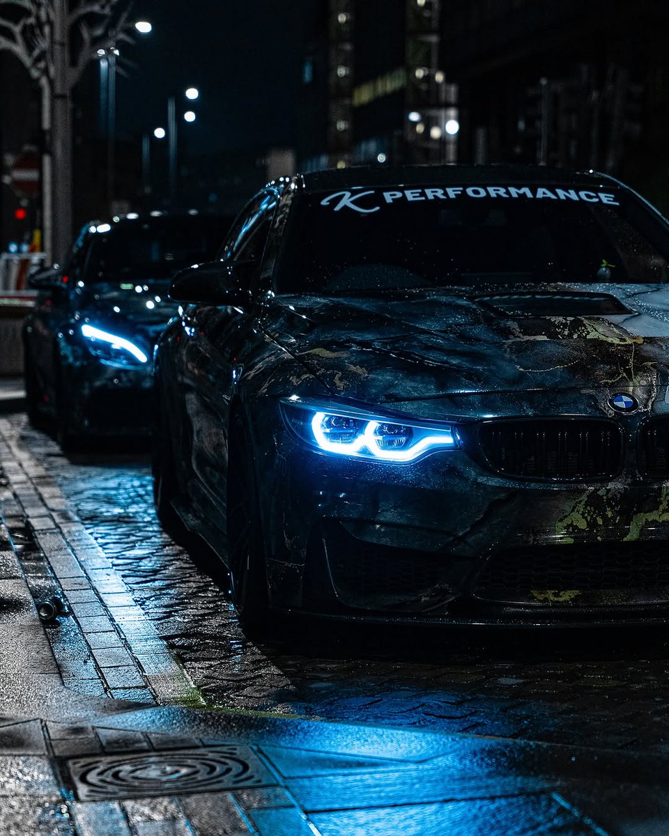 Rahul_Pandey02's tweet image. Over 1.5 billion cars are on the road Worldwide.

But 95% of drivers miss out on smart gadgets that can transform their driving experience.

8 essential car accessories for a smoother journey: