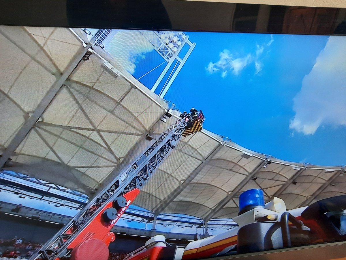 Le parachutiste = l'homme du match 
🏉
#Toulouse