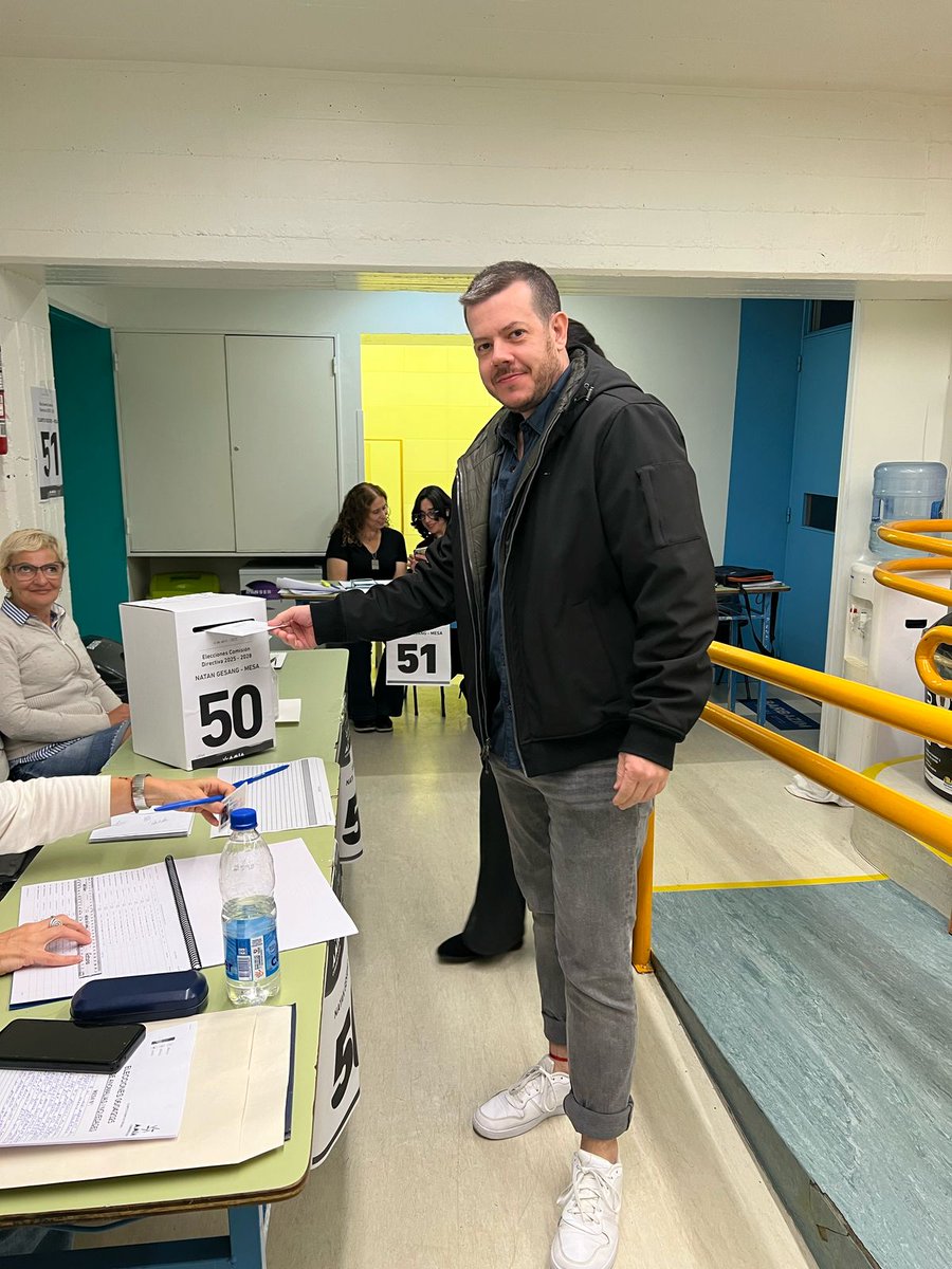 Elecciones en #AMIA. Los socios comenzaron a votar en los 20 centros de votación de la Ciudad de Buenos Aires