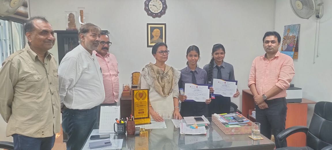 BCA_ANC's tweet photo. Our BCA teams rocked Ideathon 1.0 at Patna Women’s College!
Big thanks to HOD Manish Kumar, Principal Ratna Amrit &amp; Pramod Sir for the support!
Proud moment for ANC BCA—more wins ahead!

#Ideathon1 #BCAWins #ANCPatna #FutureTechies #ProudMoment #PatliputraUniversity https://t.co/CLCTrwzmhS