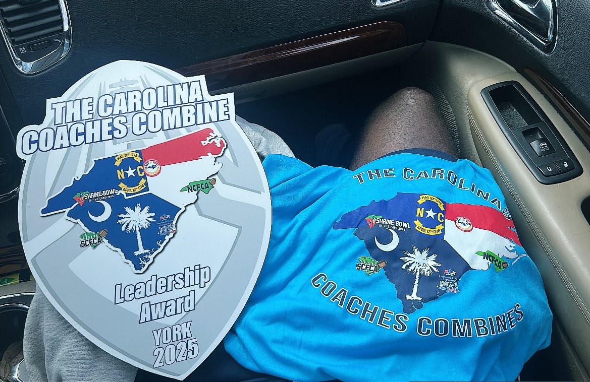 TLD_III's tweet photo. @CoachesCombines thank you for giving me another year to show off my skills and leadership. This was my second year in the row winning an award and i’m beyond proud of myself for doing things I do on the field and off the field. @CKey74 https://t.co/eEcn2AVaya