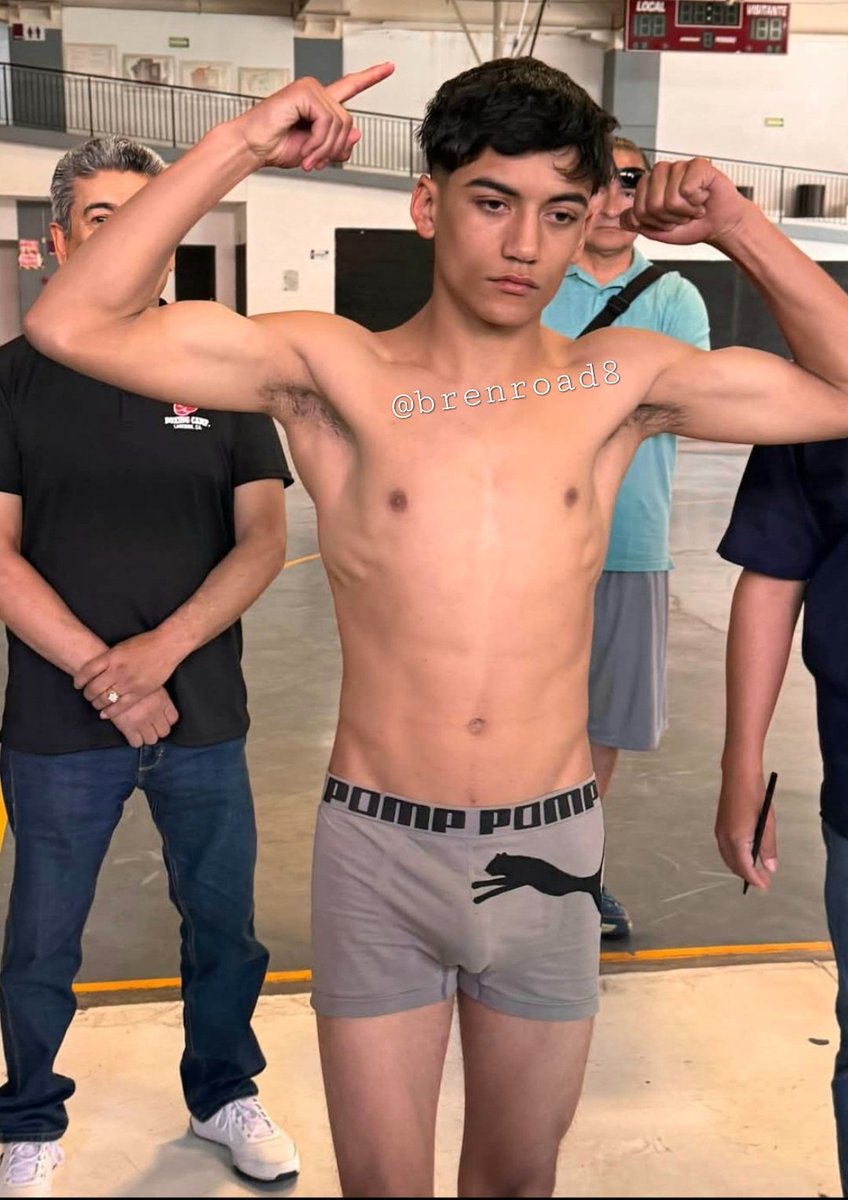 brenroad8's tweet photo. #chacalito Colageno en boxers 🥵🥵 #chacales ricos y encamables 🥵🥵 #machos #héteros #bultos #bulge #straight #chacalitos #morritos #boxer #trusa #zunga #flaites https://t.co/sjfsr4OAzE