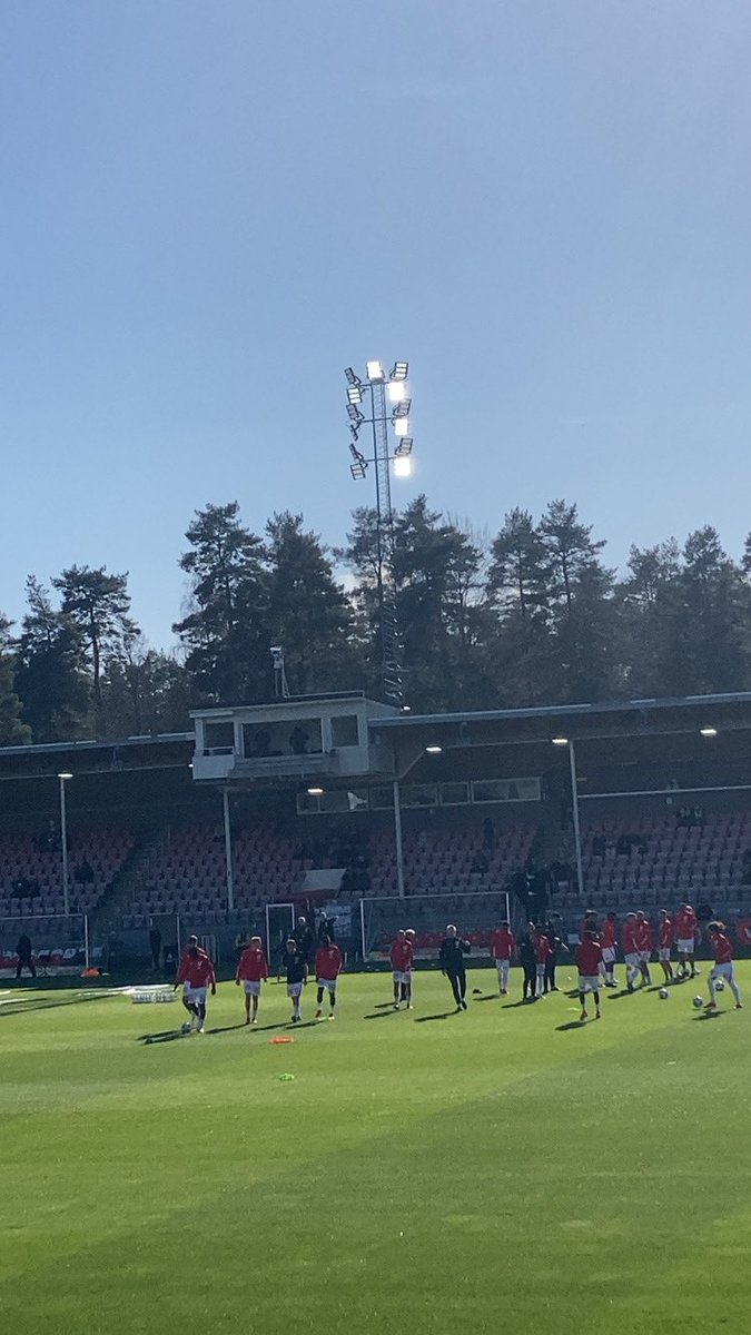 Vi älskar rö’vitt!!! ❤️🤍 #degerforsif <a href="/dif_degerfors/">Degerfors IF</a>
