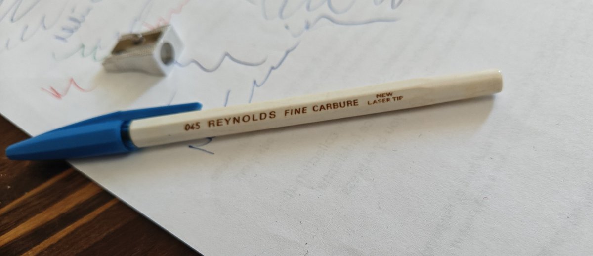 nit_sinha's tweet image. Pure nostalgia. While clearing off the old pen stack found 'Reynolds 045'.