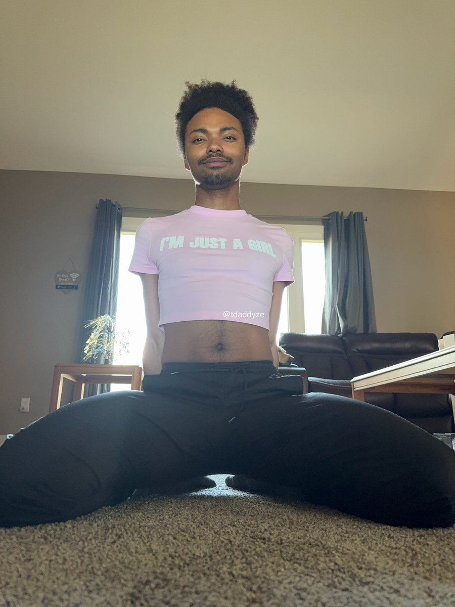 Baxley, play “Crank That (Soulja Boy)”.