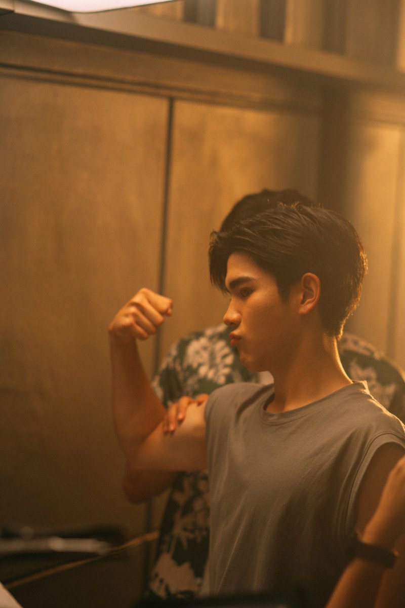 GrabTH's tweet photo. ฉลอง 200K ไปกันต่อ🎊ทุกคนเก่งกันมากกๆ💚
🎁ของรางวัลตามสัญญาคับ รูปหล่นโฟร์ท
.......เรารู้กันแค่นี้เนอะะะะ 😳

GFSN GRAB SERIES FINAL EP
#แกร็บซีรีส์สนามนี้ไม่มีแพ้EP3 #Fourthnattawat https://t.co/C05kQTRSRe
