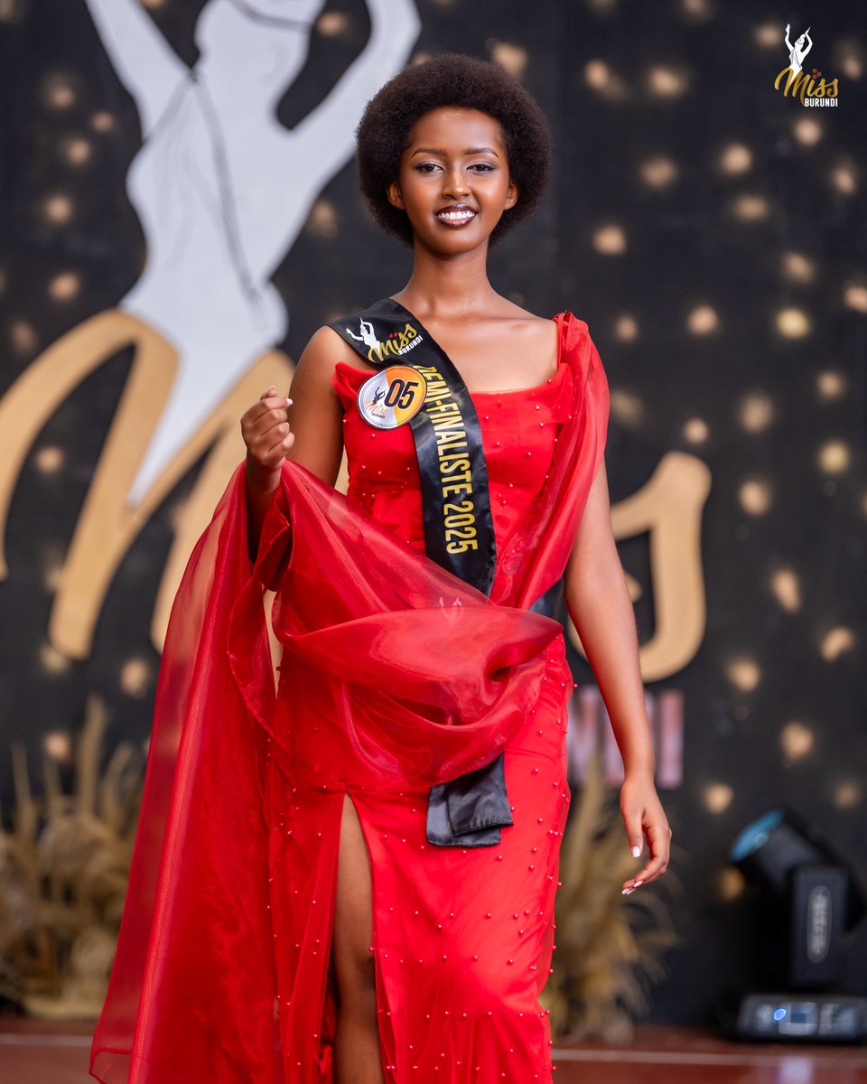 MissBurundi_Org's tweet image. Rappelle-toi : la couronne est un symbole, mais ton impact est éternel. Peu importe l’issue, sors de cette expérience plus forte, plus consciente, plus déterminée à servir et à briller.

Tu es déjà une reine, parce que tu portes en toi l’essence de notre culture, la force de nos…