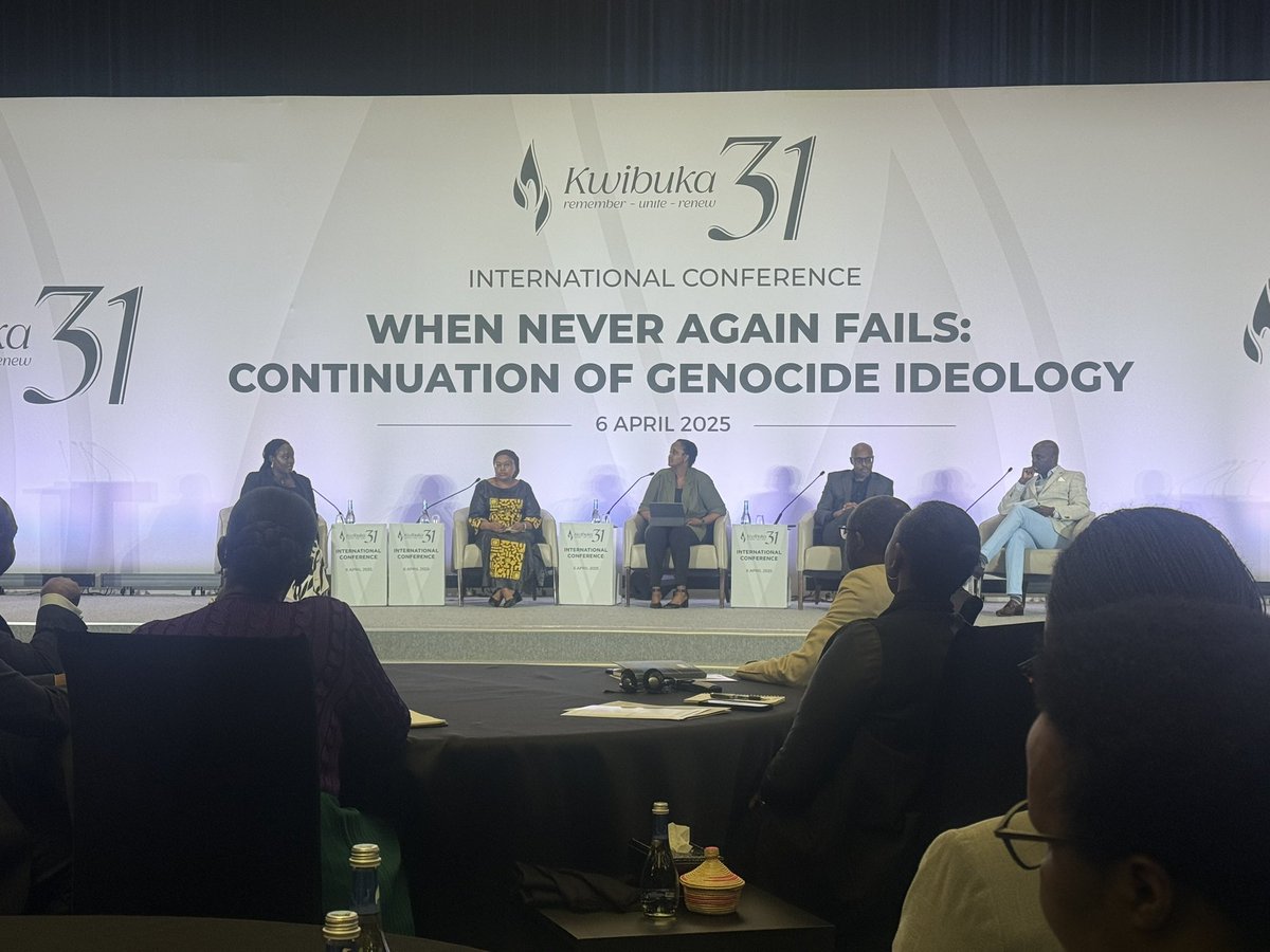 Les formes et principes sont sacralisés pour donner quitus à des régimes tribalistes le droit d’opprimer un frange de leur population:

- intégrité territoriale;
- souveraineté 
- Droit international
- non-ingérence

Tous des théories creux visant à pérenniser l’oppression des