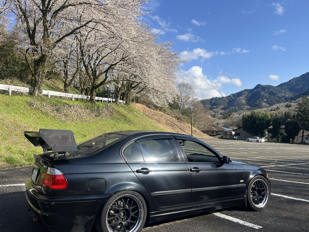 雨予報で心配でしたが途中から暑いくらいの天気で良かったです☀️
交流させて頂いた皆様、楽しい時間、貴重なお話ありがとうございましたm(_ _)m
遠方の方はお気をつけて

最後になりますが主催の多摩Eさん＆スタッフさんこのような機会をありがとうございました！

 #E46DAYMEETING