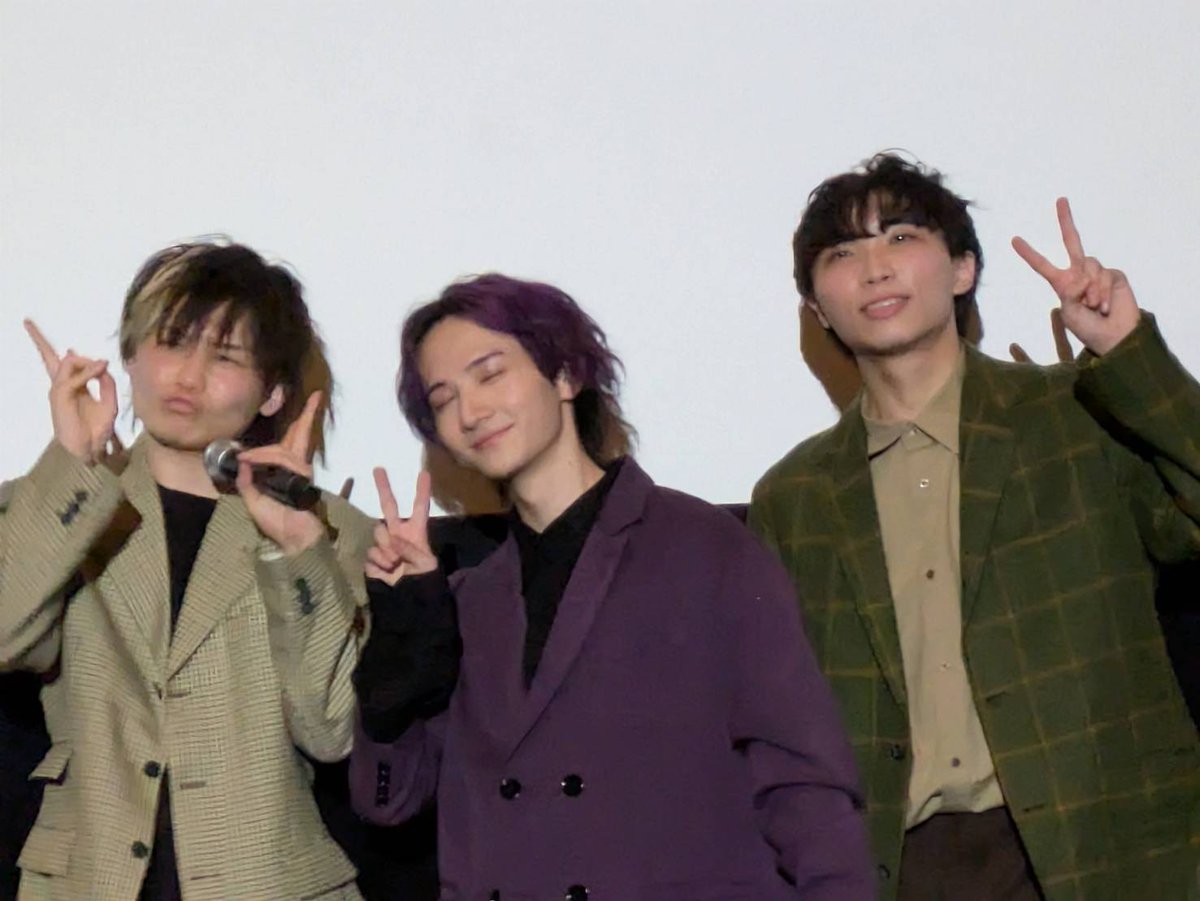 LeoRainaLeo's tweet photo. 今日はYouTuber「ぼっちの冒険」さんのオフ会に @Sortie_opc と行ってきましたー！！
初めてのオフ会楽しかった！大満足🥰

#ぼっちの冒険
#ぼっちの冒険オフ会

今日の配信は19時半からになります🙇遅れてすみません💦
DCミスターコン最終日！感謝を伝えさせてください🥹

https://t.co/pPEc8b5IXm https://t.co/y0lnsn1KYY