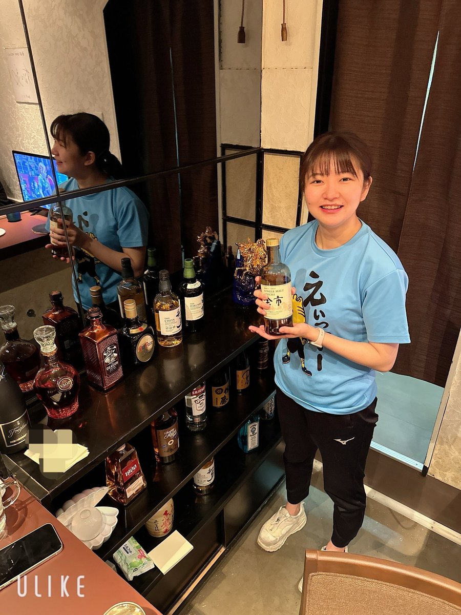 MOS927488061483's tweet image. 4月の営業日、ゲストです！
お店の営業時間18時〜23時半
19日（土）さてぃおさん　19時〜22時
24日（木）朝田まいさん　20時半〜23時半
29日（火）朝田まいさん　18時〜23時半

平日もあります！
仕事終わり1人でフラッとでも、練習や大会終わりに友人と来て頂いても歓迎です。
是非お待ちしてます🍺🏓