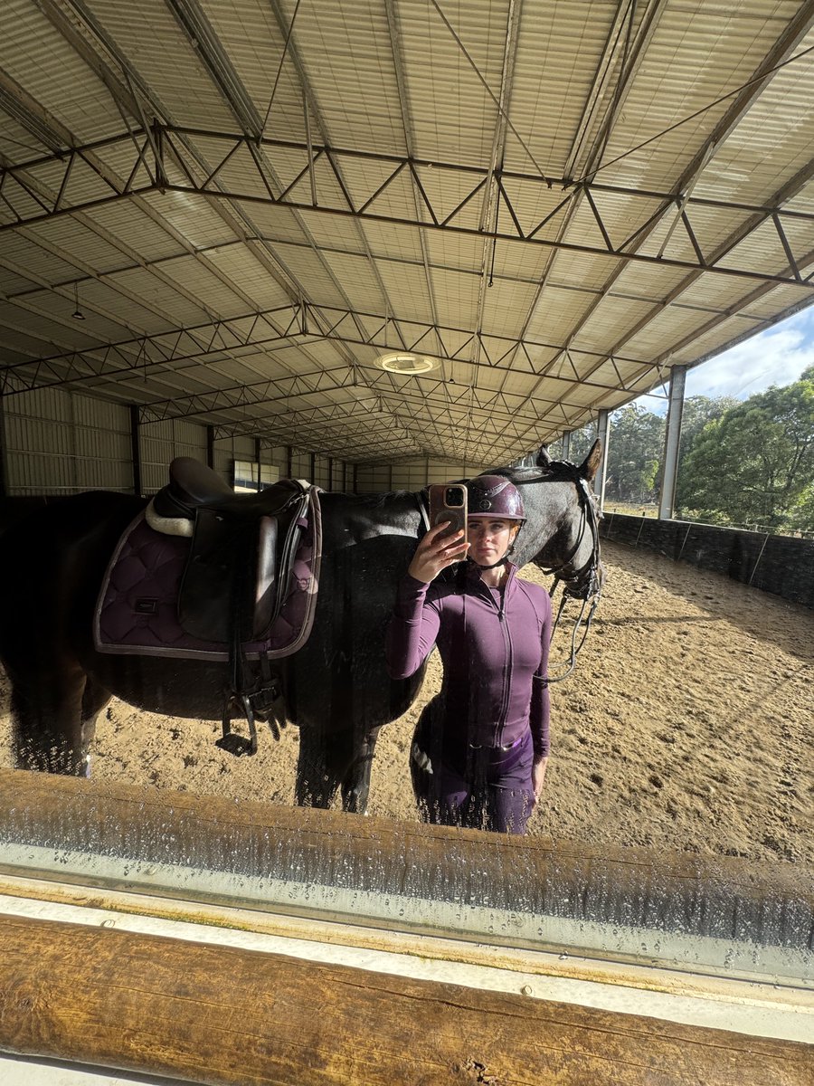 Thank you to all my loyal fans who have supported me. Camming has changed my life. In the process of it all because of camming I have been able to recommence horse riding after having quit for 6.5 years. It means the world to me that I can now fulfil my riding dreams and goals♥️