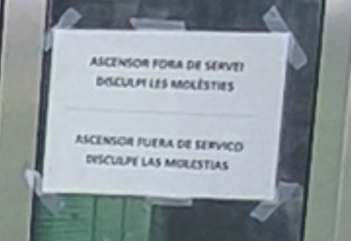 felixgardel's tweet photo. Preciosa mañana de domingo en #SantFeliu.... que lástima que los ancensores de #Adif no funcionen 😯
@fetasantfeliu https://t.co/fdXit6CcDZ