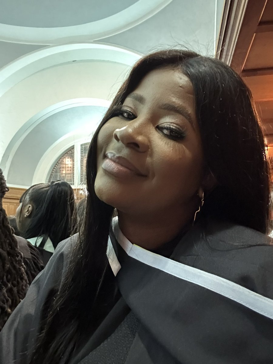 MsGaone's tweet image. Closing this thread with a beautiful win ❤️🥳✨🥂 #mastered #UCT #DevelopmentFinance
