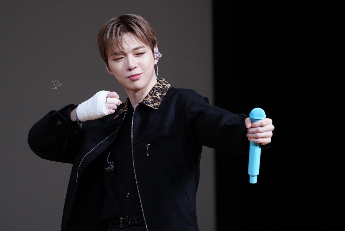 HappyDaniel1210's tweet photo. 250406 KANGDANIEL JAPAN FAN MEETING
Preview

🏹

#강다니엘 #KANGDANIEL
#姜丹尼尔 #姜丹尼爾 #カンダニエル #คังแดเนียล https://t.co/TMZtu7KKTv
