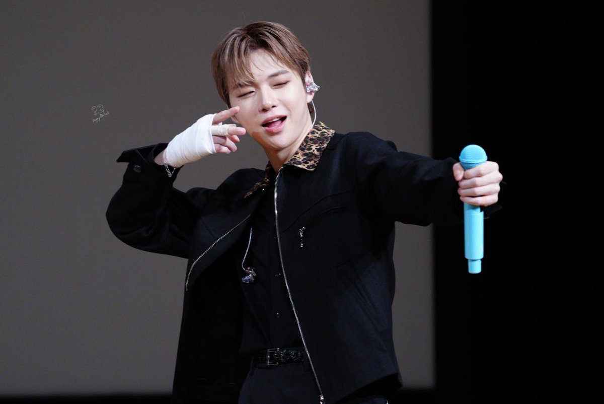 HappyDaniel1210's tweet photo. 250406 KANGDANIEL JAPAN FAN MEETING
Preview

🏹

#강다니엘 #KANGDANIEL
#姜丹尼尔 #姜丹尼爾 #カンダニエル #คังแดเนียล https://t.co/TMZtu7KKTv