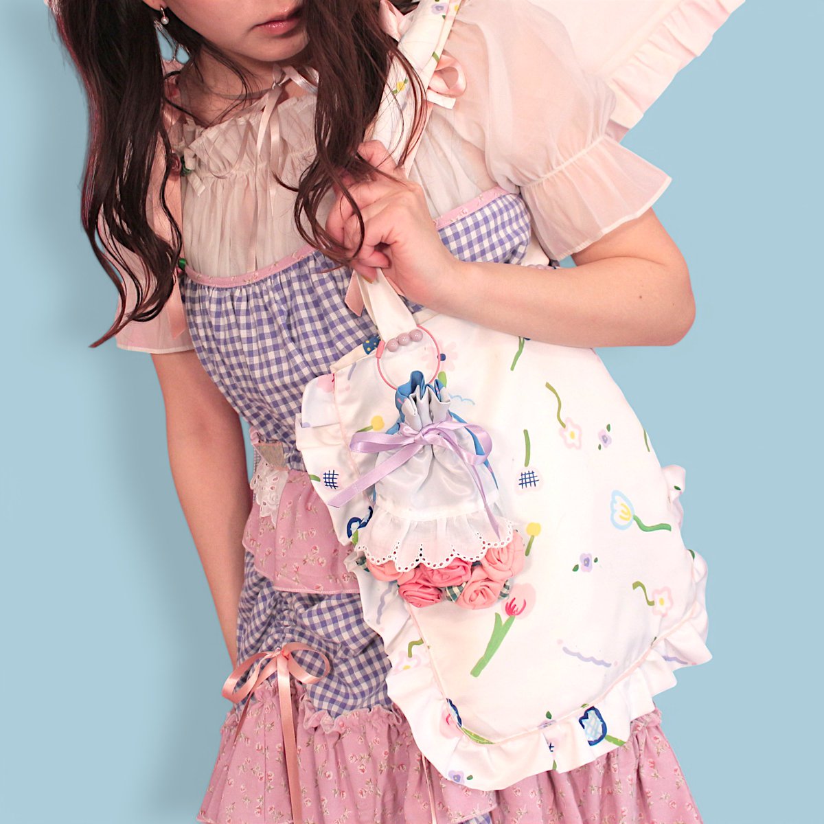 今回も花束巾着ポーチつくりました♡
やっぱりかわいい…！