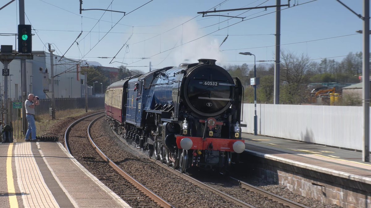 TheModsterX's tweet image. Isn&apos;t often you get back to back steam. Two in five minutes, 60532 Blue Peter and 34067 Tangmere through Penrith yesterday heading for Carlisle.