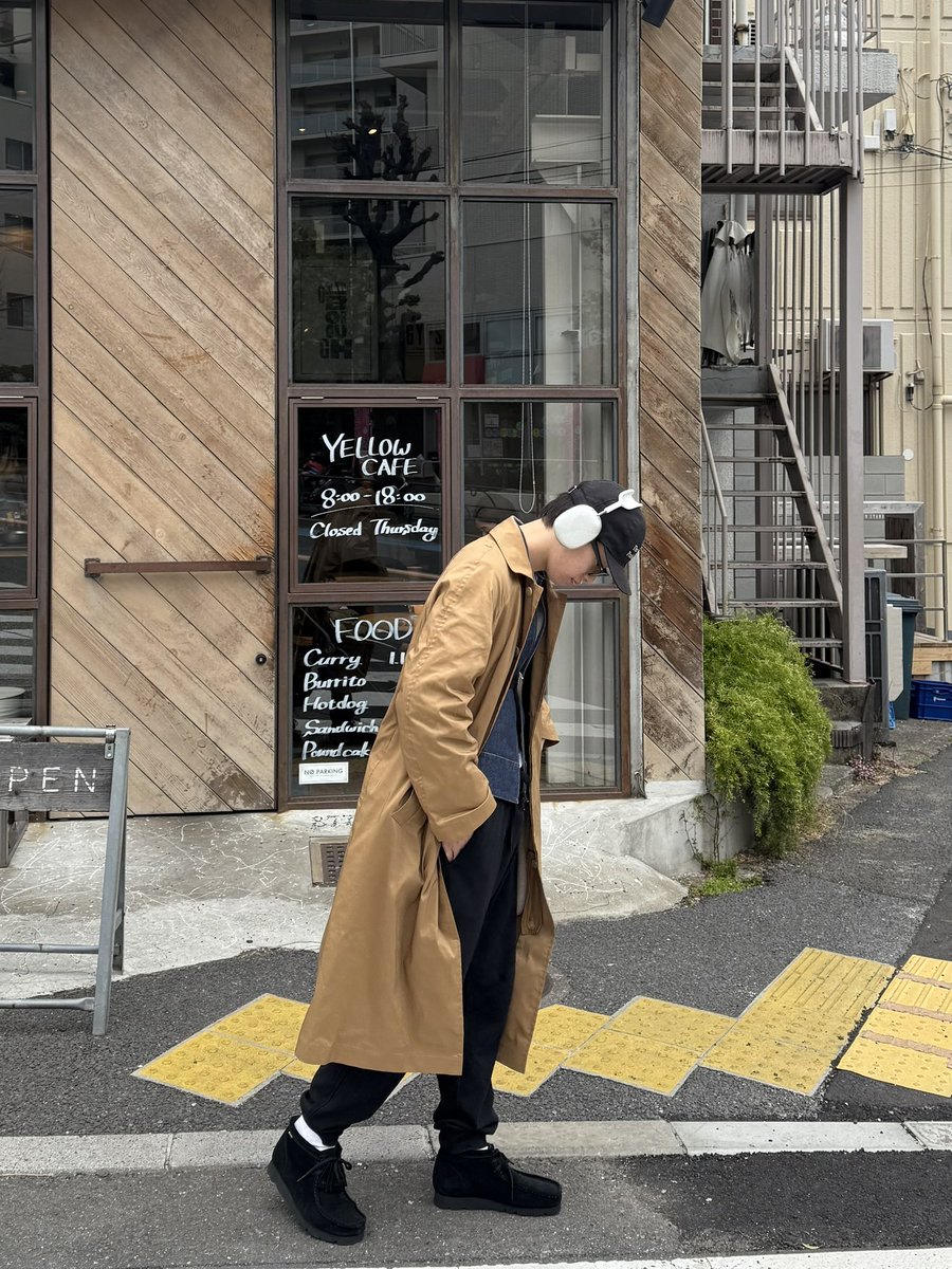 len_akagi's tweet photo. AURALEEとスタイリスト私物のコラボ
春はデニムジャケットにベージュのコート！ https://t.co/3tm4w2T4tp