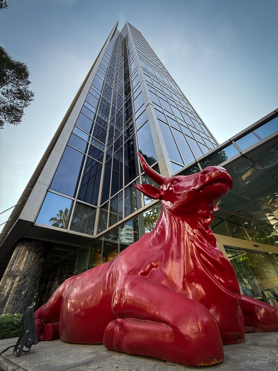 csfnuaicsf's tweet image. The bulls are in a full-on bloodbath, down on their knees $BTC $ETH $SOL