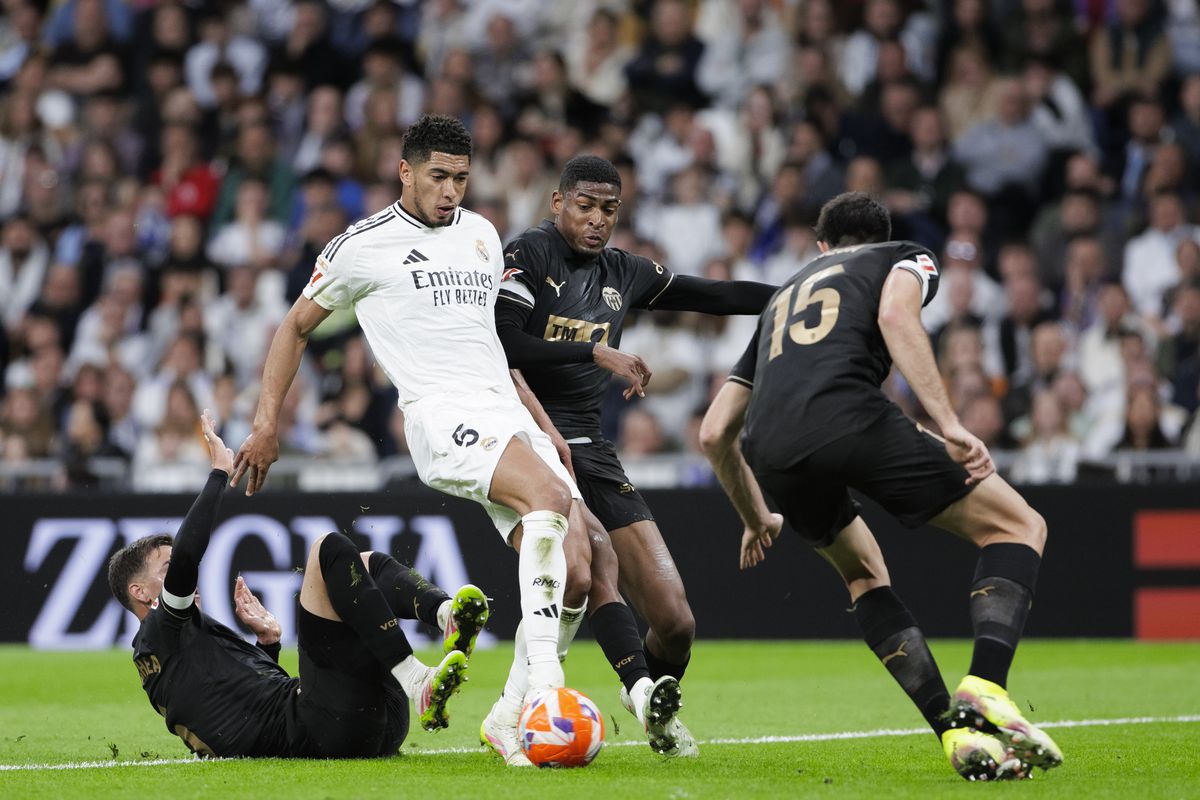 Real Madrid 1-2 Valencia (La Liga) 2025.04.05 Ngã ngựa