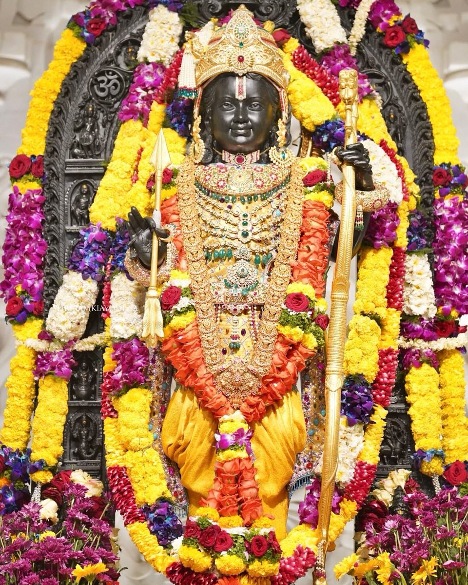 जैसे बालक को अपनी मां अच्छी लगती है, ऐसे ही भगवान हमें अच्छे लगने चाहिए।

              !! “ जय श्री राम ” !!

राम नवमी की हार्दिक शुभकामनाएँ