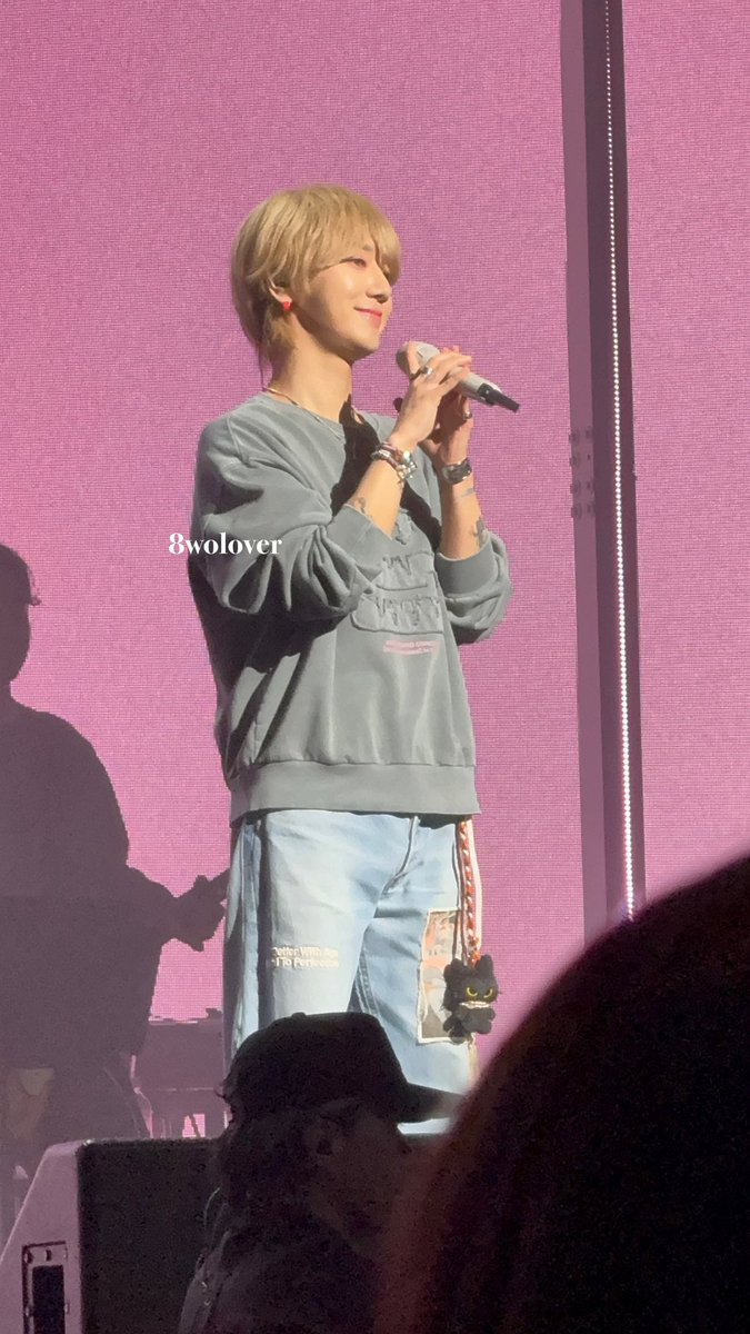 はちがつ tweet media