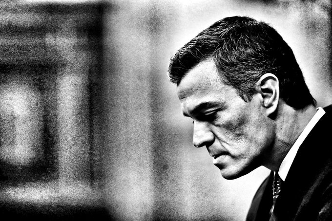 La indecencia nacional mece la cuna con mano siniestra. Por <a href="/chulaika/">MªVictoria Bautista</a>  Vicky Bautista Vidal para #LaPaseata 

lapaseata.net/2025/04/06/ind…

«España, la ignorante, que ha devorado a sus cerebros preclaros y se ha dejado mecer la cuna por una mano muy siniestra»