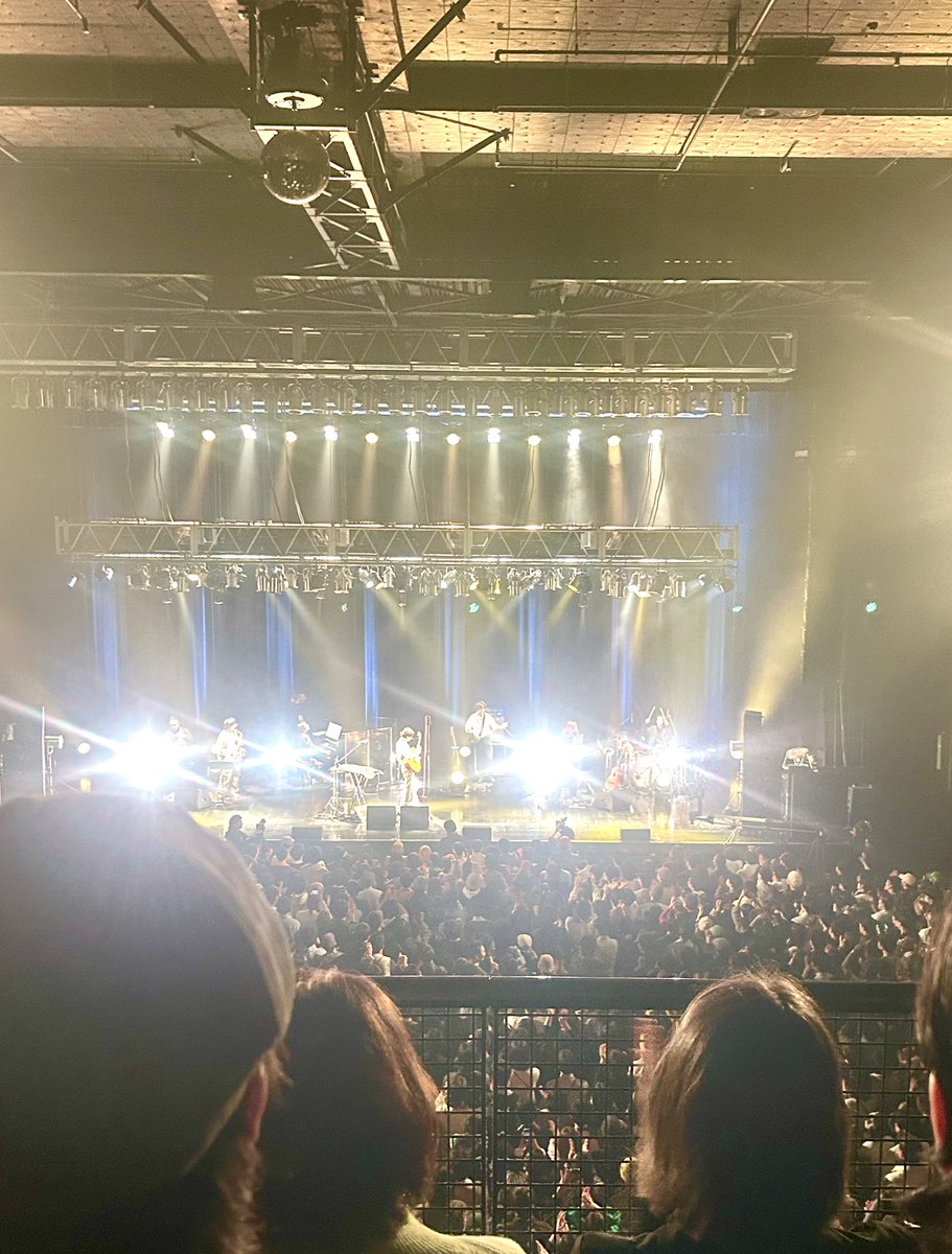 yossy_k64's tweet photo. しびれた。。。ものすごいエネルギーを浴びてきた。声も声量も歌唱力も最高すぎ！THE小袋成彬���小袋成彬の世界観をあの音で立体化してるのは後ろの猛者たち🎺🎷🥁🎸🎹✨すべてが圧巻でした。絶対にまた行きたい！！！
#小袋成彬
#NariakiObukuro
#ZATTO https://t.co/FZl9HBOE0G