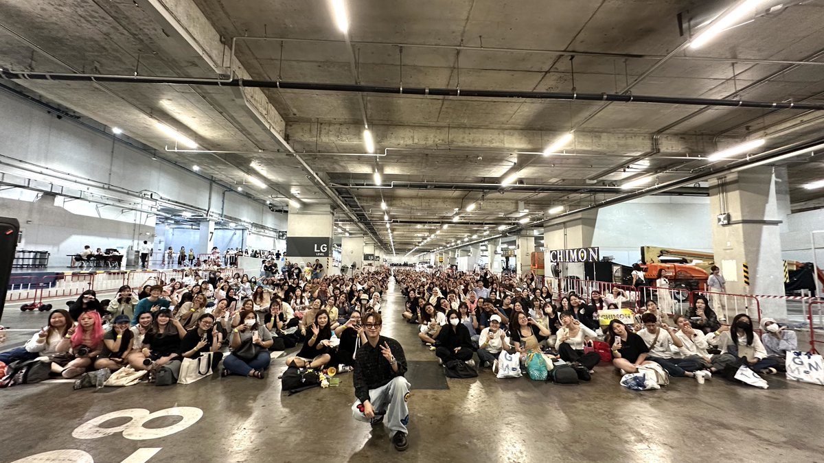 GmmtvShop's tweet photo. ขอบคุณทุกคนที่มาหา ชิม่อน ในกิจกรรม Fan Sign ในงานสัปดาห์หนังสือแห่งชาติ ครั้งที่ 53 และสัปดาห์หนังสือนานาชาติ ครั้งที่ 23 นะครับ แล้วเจอกันใหม่น้า

@Chimonac

#BKKIBF2025xChimon
#GMMTV https://t.co/AiWwiRYX01