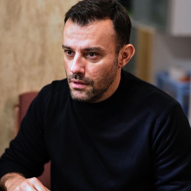 Salih Bademci: “Normalleşmiyorum çünkü seçilmiş bir belediye başkanı görevden alındı.”