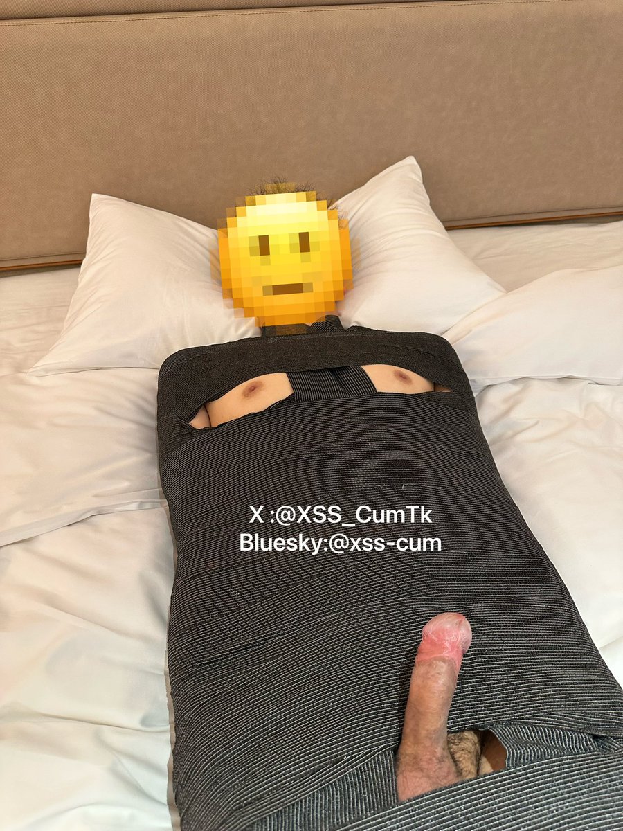 要给手买保险的小神手 (@xss_cumtk) on Twitter photo 【假期被召唤的体育生】
上次输球的体育生在我这里进行了脚底按摩,不曾想我在他身体里植入了芯片,收到我的召唤就乖乖的来找我了,这次变身成一只没有任何思想只会产奶的精牛了。 【假期被召唤的体育生】
上次输球的体育生在我这里进行了脚底按摩,不曾想我在他身体里植入了芯片,收到我的召唤就乖乖的来找我了,这次变身成一只没有任何思想只会产奶的精牛了。