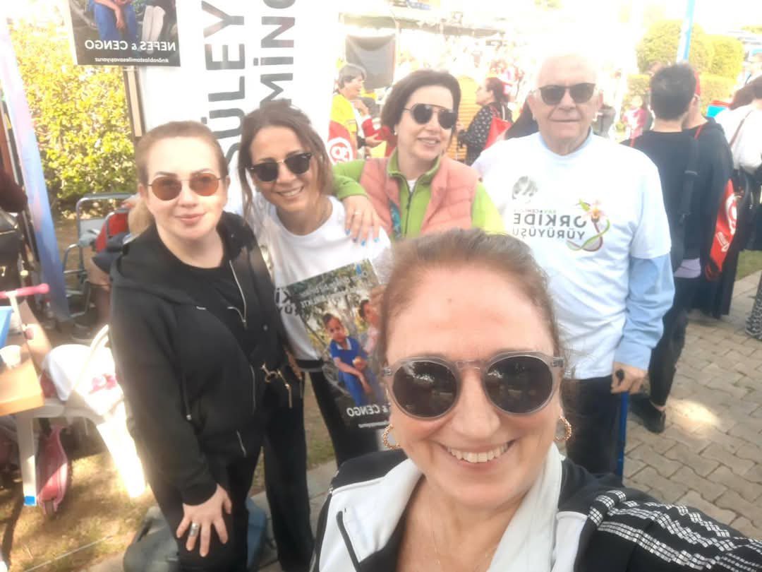 SibelTatar_'s tweet photo. Kanser Araştırma Vakfı ve CENGO-V iş birliğinde düzenlenen " Kansere karşı ben de yürüyorum " 22. Orkide Yürüyüşü’ne K.K.T.C Cumhurbaşkanlığı Bilim ve Sağlık Komitesi başkanı Prof.Dr.Füsun Yıldız ile birlikte katıldım. https://t.co/ophLoecWKi