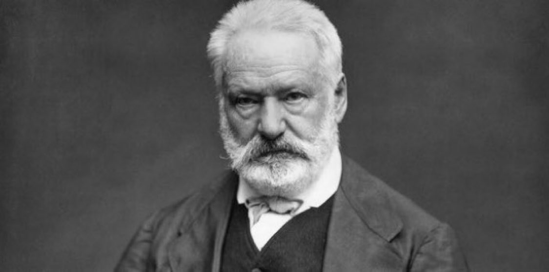coherence_e's tweet photo. « La chute des grands hommes rend les médiocres et les petits importants. Quand le soleil décline à l'horizon, le moindre caillou fait une grande ombre et se croit quelque chose. »
Victor Hugo https://t.co/ccGYG6Mt7r