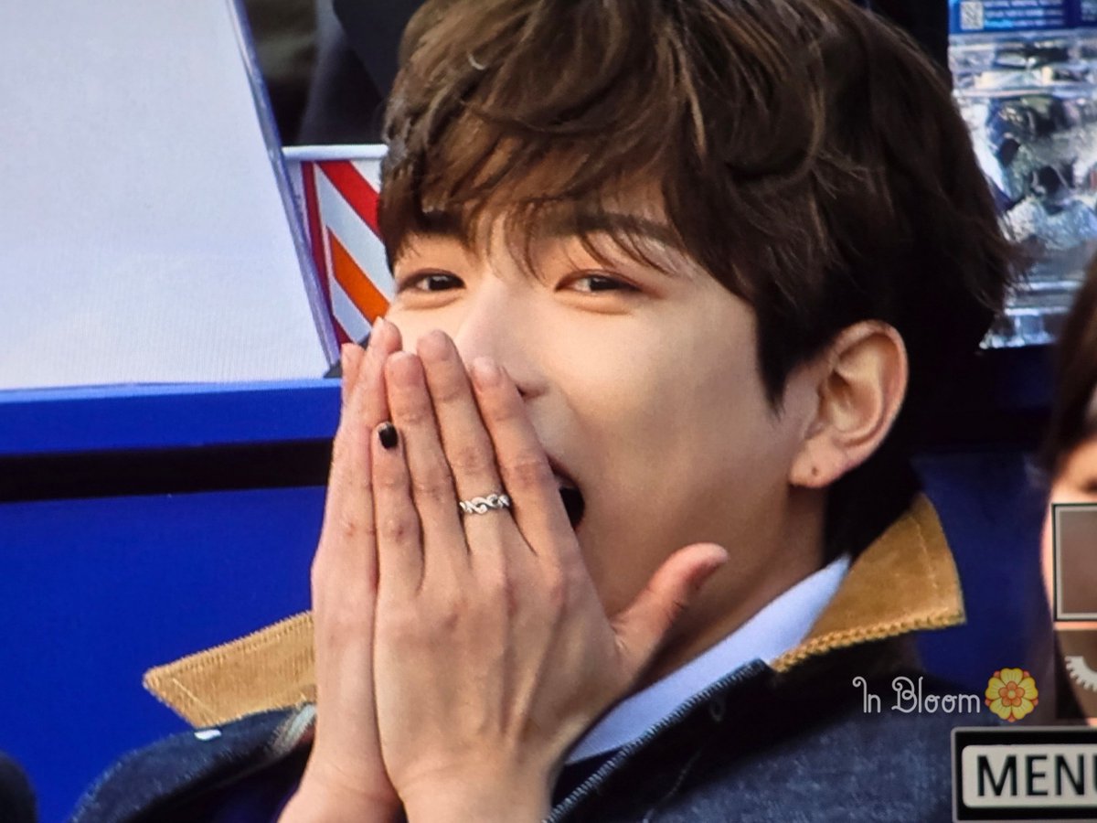 250406 FC안양시축
골 넣는 줄 알았는데 안들어갔을 때ㅠㅠㅠㅠ쭝이 너무 안타까워했어

#에이티즈 #ATEEZ #홍중 #HONGJOONG