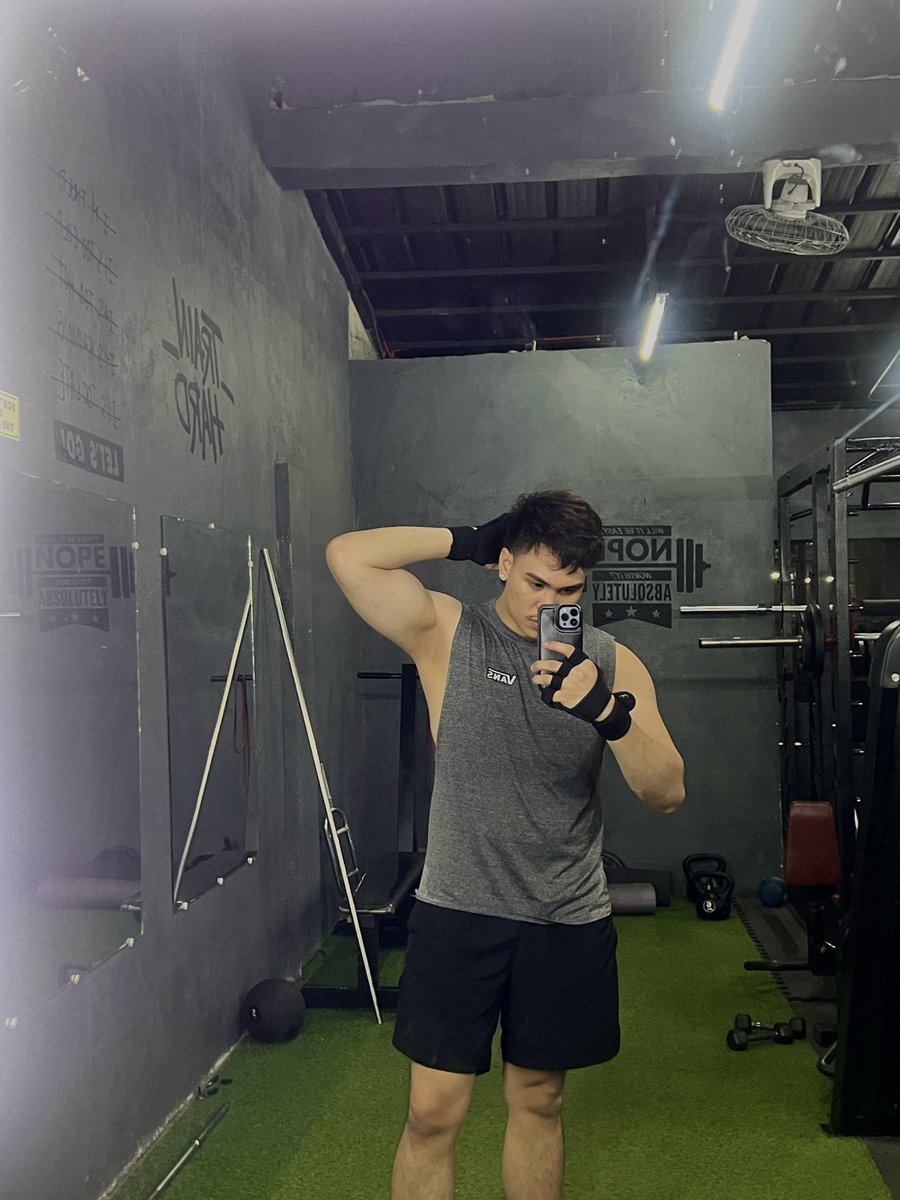 cognoscenteph's tweet photo. 2 weeks na pahinga pero balik na din bukas https://t.co/gAoErPNs52