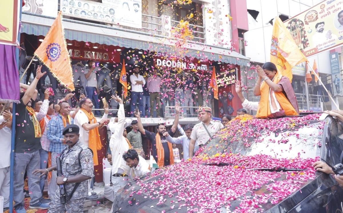 NA-NE ब्लॉक, ख्याला में श्री राम नवमी शोभायात्रा समिति द्वारा आयोजित 25वीं रजत जयंती शोभायात्रा में सम्मिलित होकर धर्म, संस्कृति और आस्था के इस भव्य उत्सव का साक्षी बनने का सौभाग्य मिला।

रामनवमी केवल एक पर्व नहीं, मर्यादा पुरुषोत्तम प्रभु श्रीराम के आदर्शों को जीवन में उतारने का