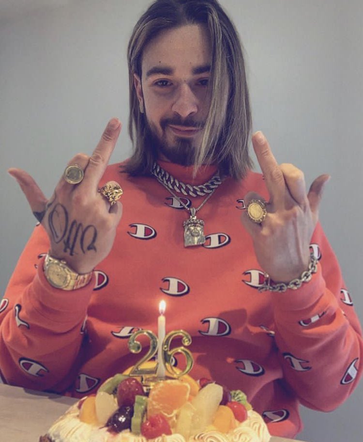 sixtinermz's tweet image. Joyeux anniversaire à ce grand homme 🎂🖤