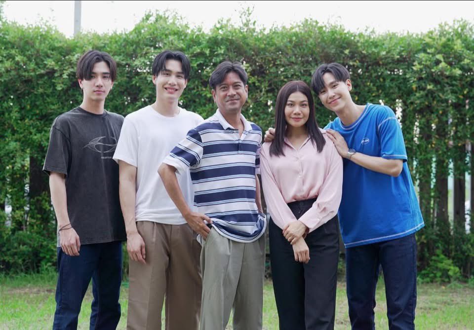 pijika_official's tweet photo. @Perfect10Liners ปิดตัวคุณพ่อคุณแม่ละค่ะ ✨ขอบคุณที่ได้เป็นส่วนหนึ่งของ #สายรหัสเทวดา นะคะ วันนี้ติดตามลูกๆแม่ตอนจบด้วยฮะ #Perfect10Liners #Perfect10LinersFinalEP https://t.co/oux32DBoqT