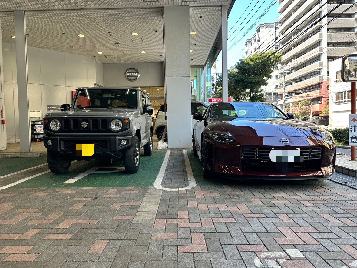 kn2sty's tweet photo. my new gear

NISSAN Fairlady Z

ニヤニヤが止まらないカッコ良い車
何年越しかで色々ご縁がありようやく納車できました。

Zオーナーの皆様これからよろしくお願いします。

#RZ34 #フェアレディZ #納車 https://t.co/zA5qol3jYX