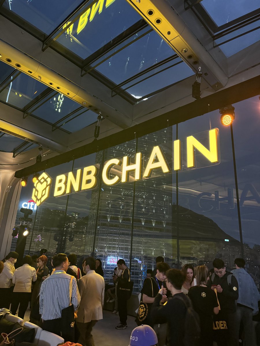 有现场的朋友们吗🥰🥰

BNBCHAIN的活动办的真好啊！！

高级感满满 <a href="/BNBCHAIN/">BNB Chain</a>