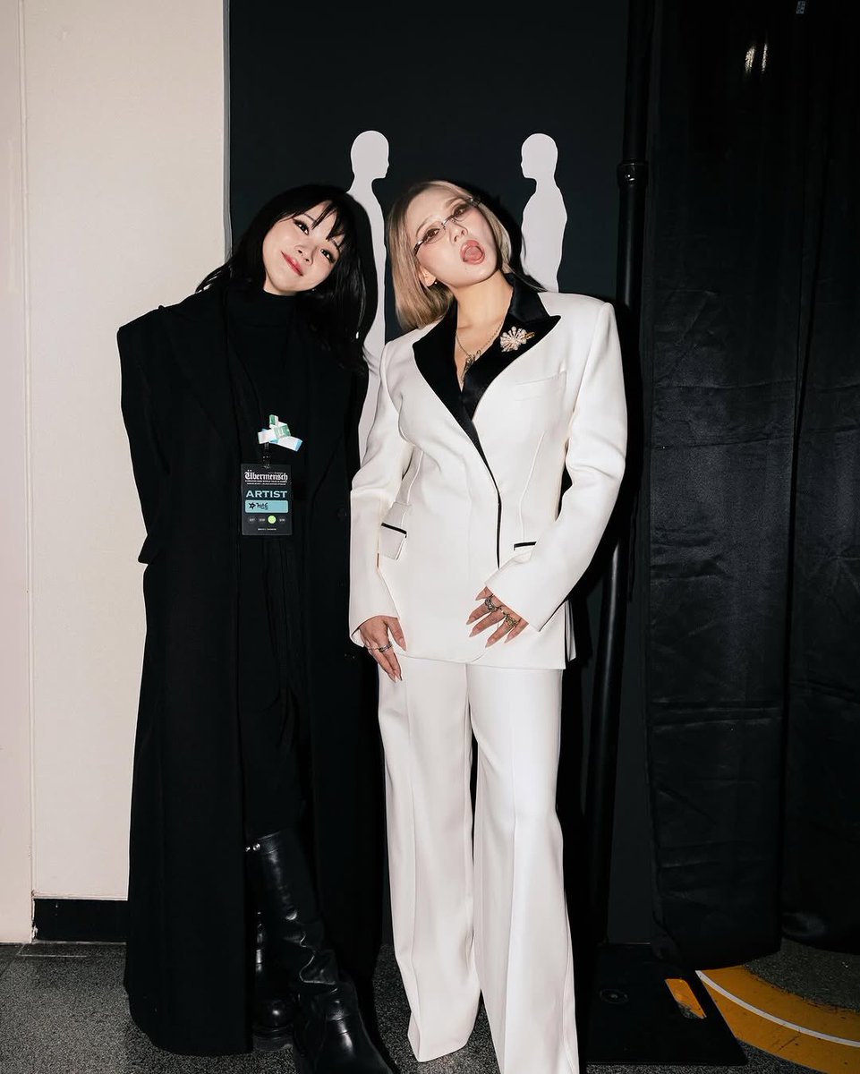 cherrylincl's tweet photo. LEE SISTERS ๐ฅฐ๐ฅฐ๐ฅฐ
@chaelinCL @clruuuuuuuu
#CL #LeeSisters https://t.co/JZH1kA9lhf